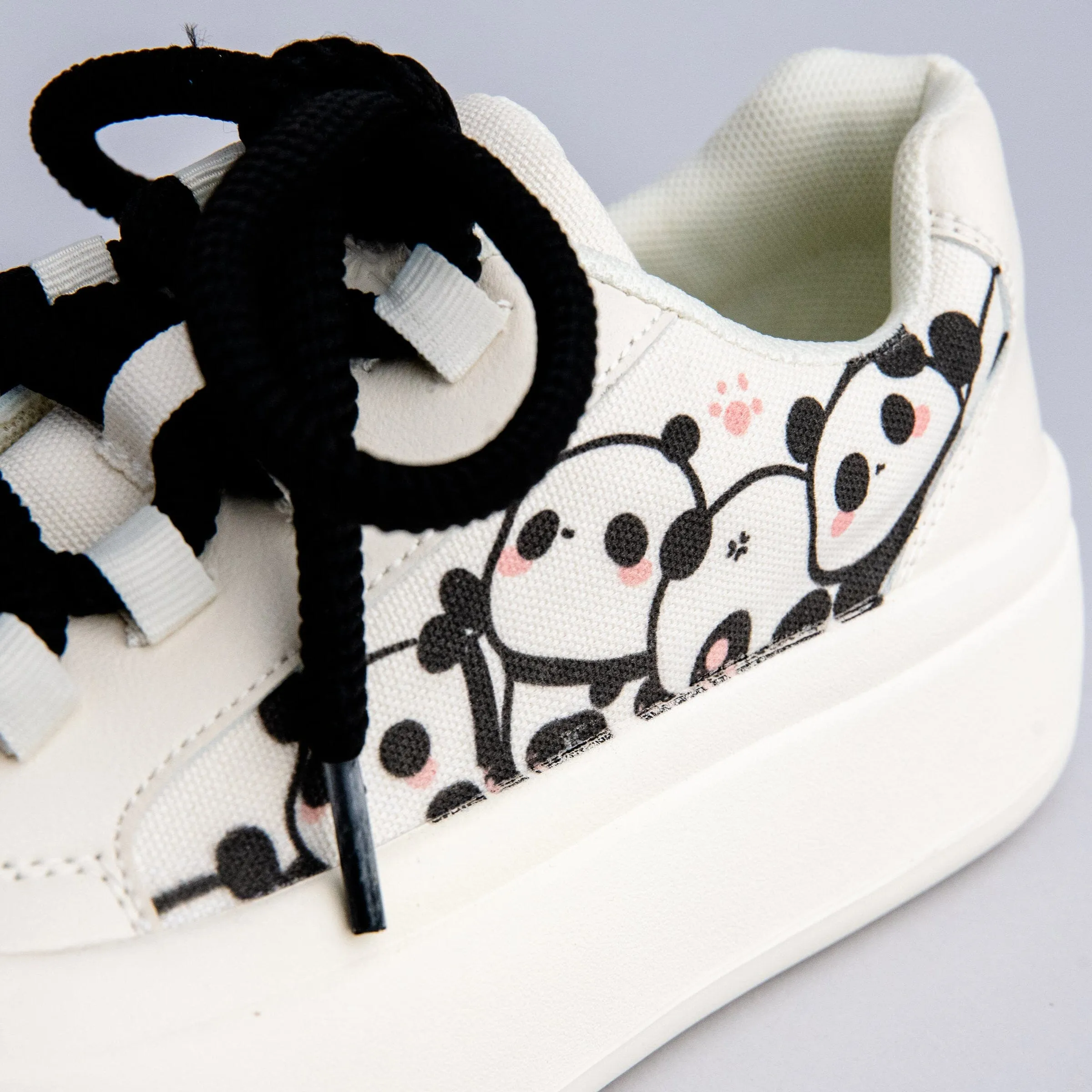 Ultra Chunky Sole Panda Casual Sneakers - Women's